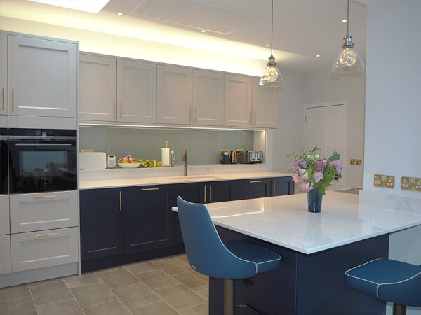 British shaker in hatfield highland stone and inkwell blue